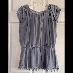 Beautiful Gray Jaloux Top Size M